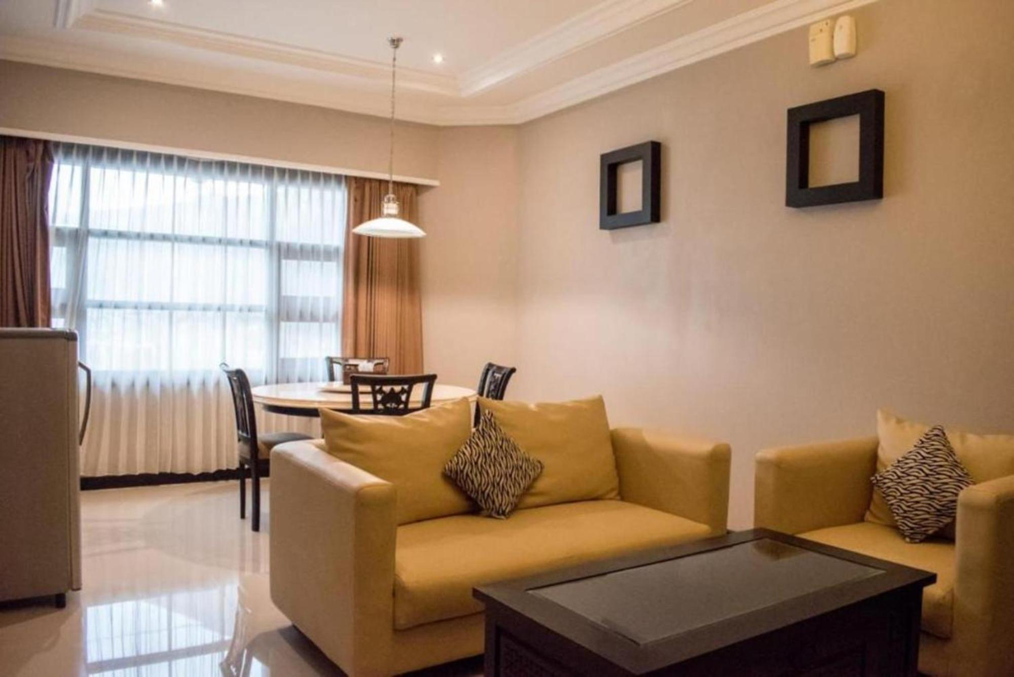 Luminor Hotel Jember By Wh Exterior photo
