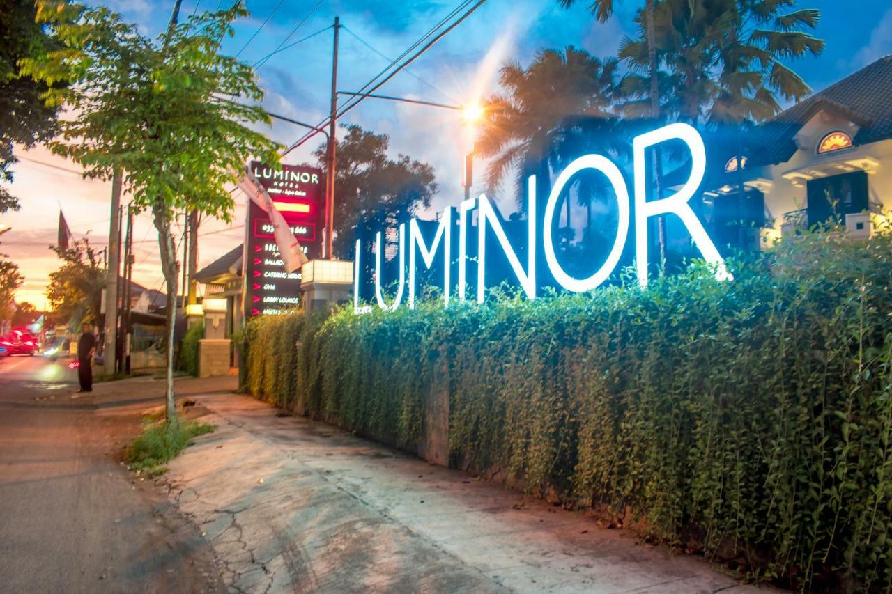 Luminor Hotel Jember By Wh Exterior photo